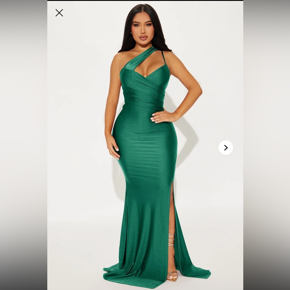 Elegant Green Maxi Dress